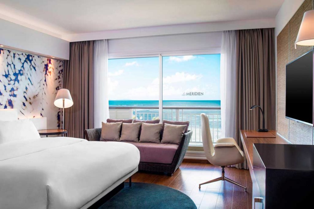 A king superior room at Le Méridien Nouméa Resort and Spa. (Photo: Marriott)